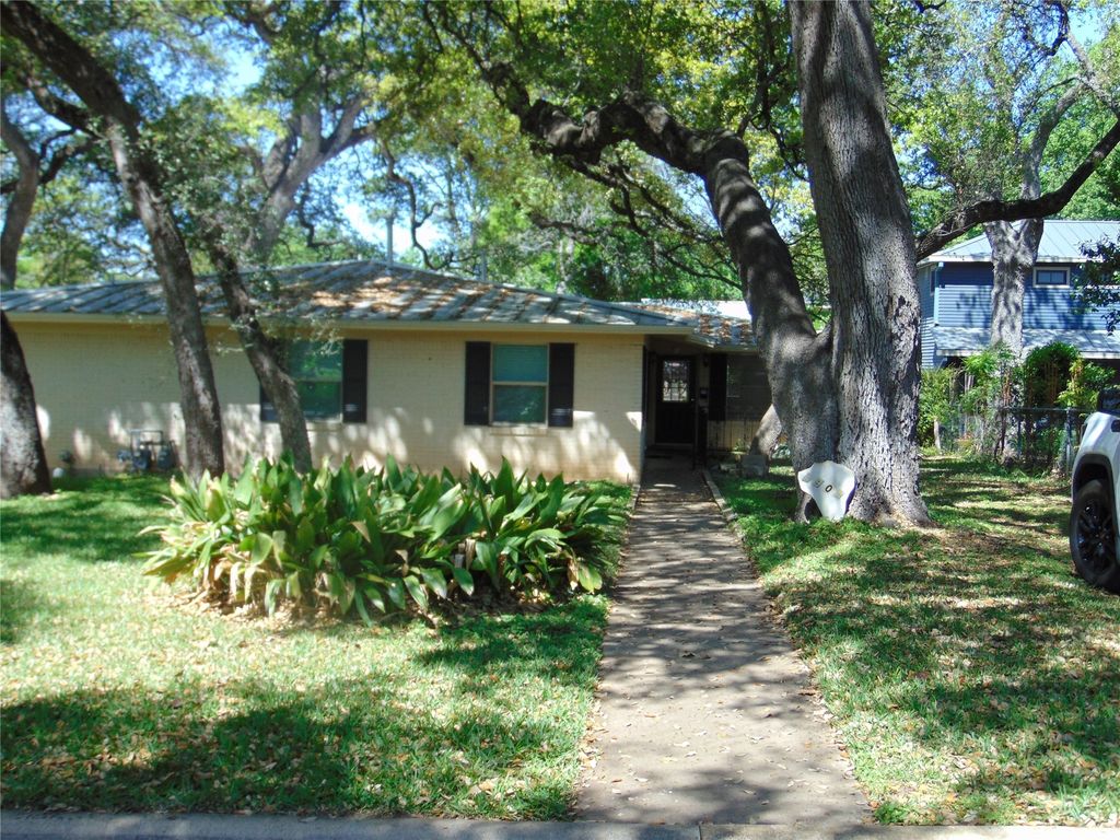 3904 Bailey Lane, Austin