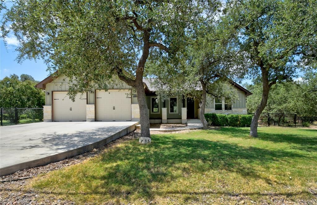 735 Monarch Lake, Canyon Lake