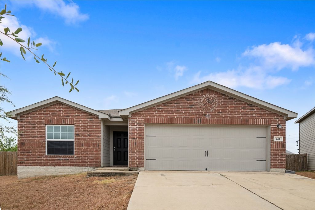 221 Koontz Loop, Jarrell