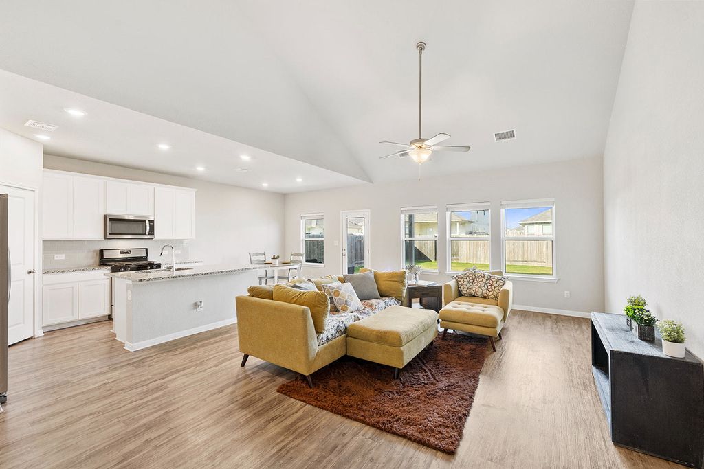 419 Windy Reed Road, Hutto
