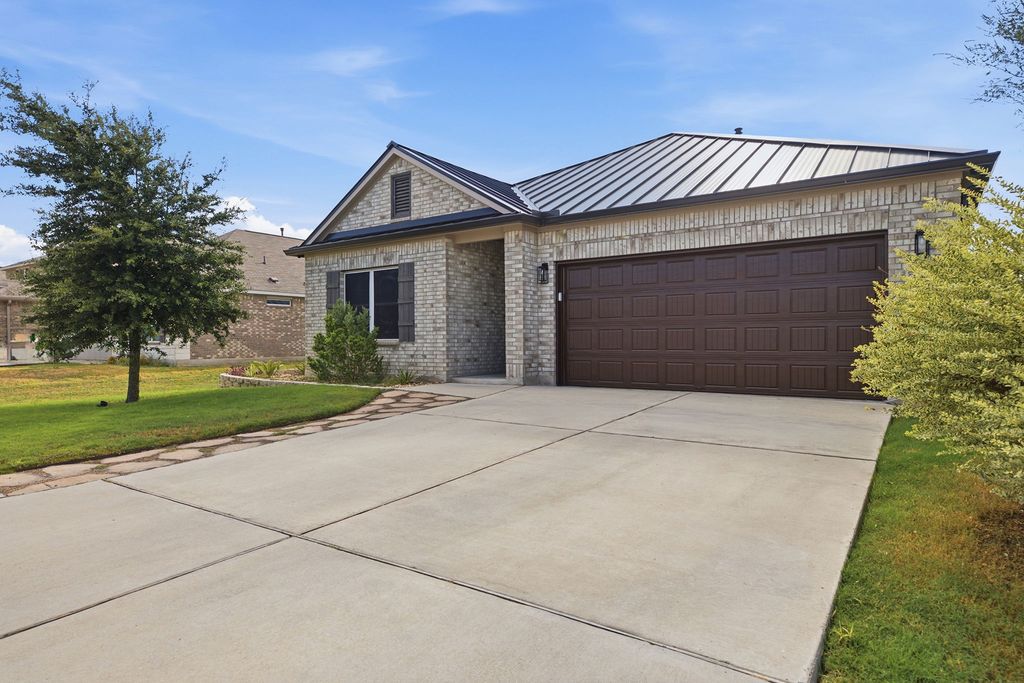 1100 S San Marcos Street, Manor