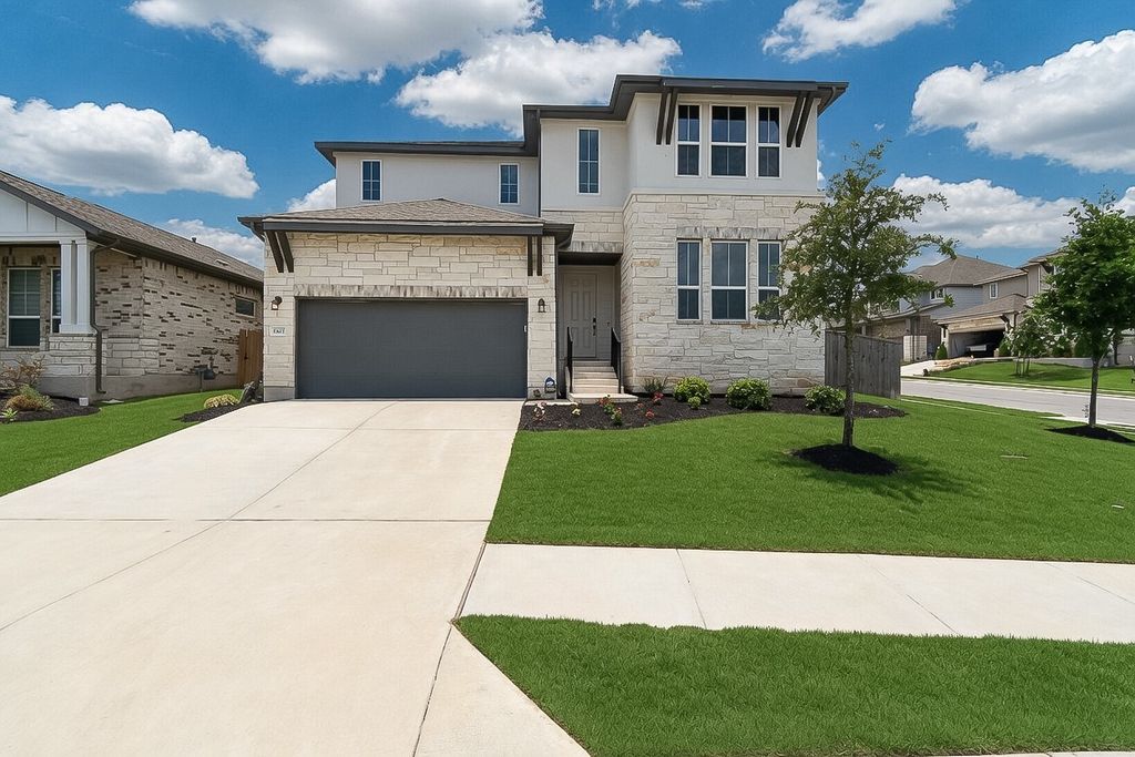 6401 Velvet Leaf Lane, Buda