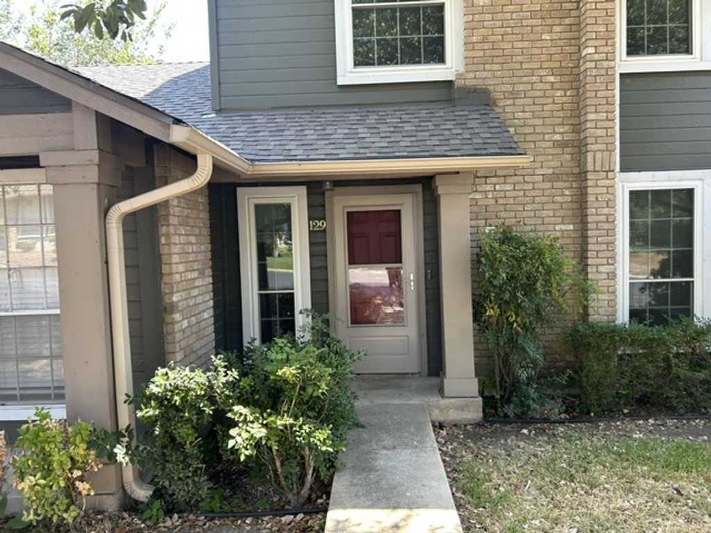 1015 E Yager Lane 129, Austin