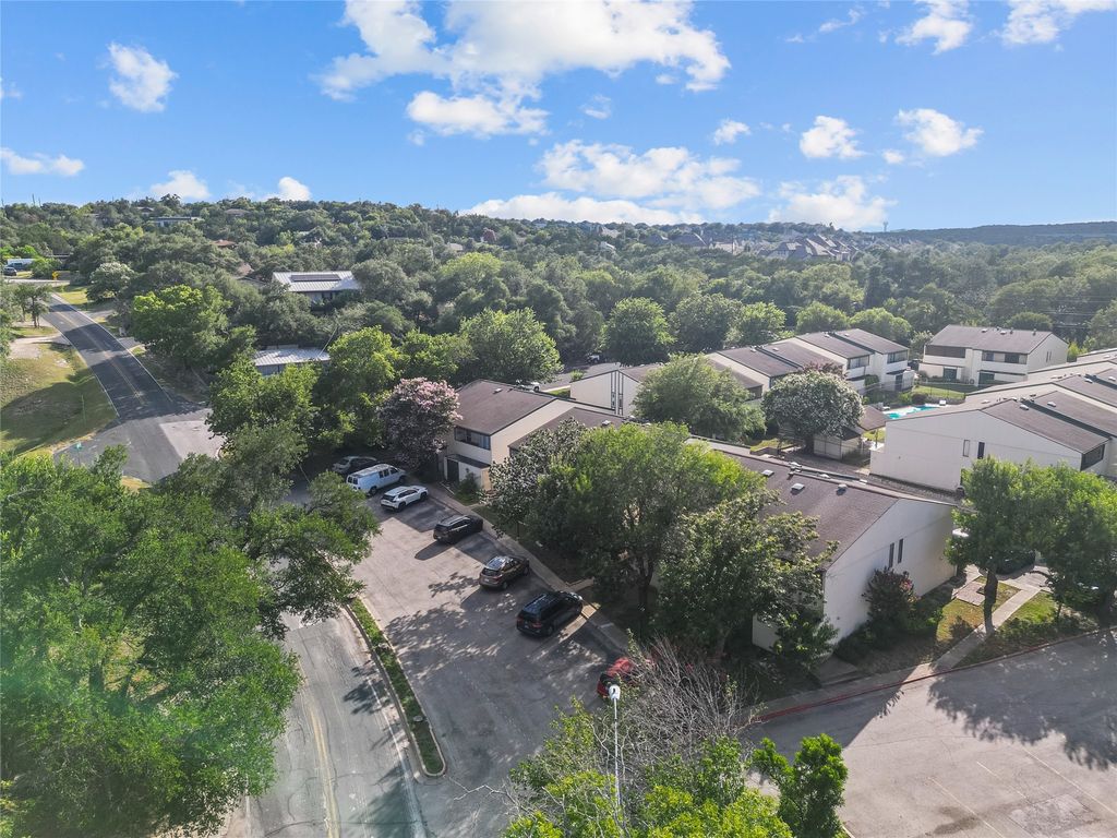 6718 Silvermine Drive 302, Austin