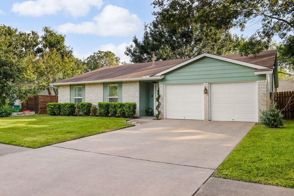 2505 Broken Oak Drive, Austin