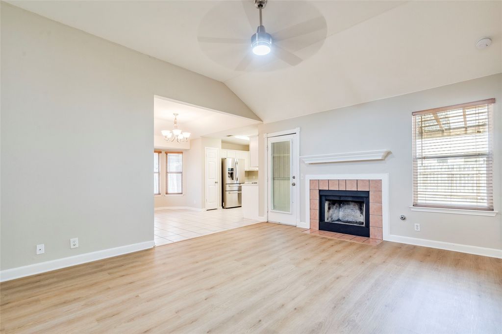 913 Jasmine Trail, Georgetown