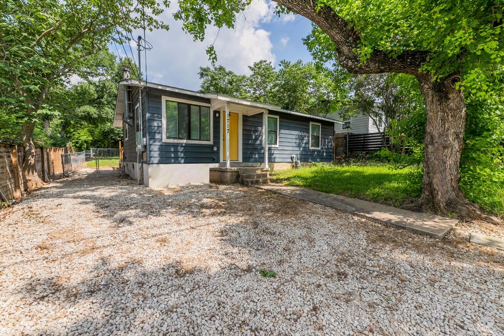 1717 Bunche Road, Austin
