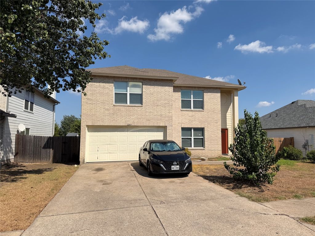 2203 Bluebonnet Drive, Round Rock