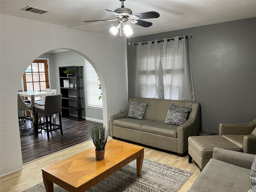 512 Krebs Lane, Austin