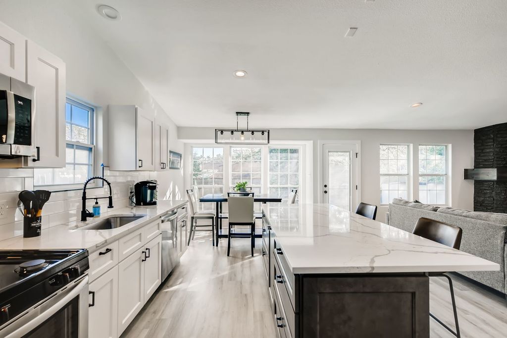 7822 Manassas Drive, Austin