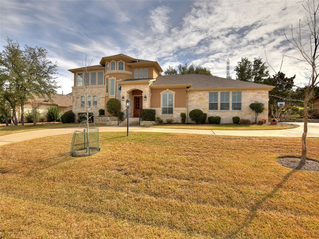 210 Clubhouse Drive, Lakeway
