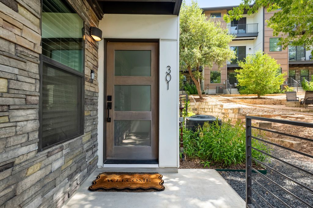 3700 Clawson Road 301, Austin
