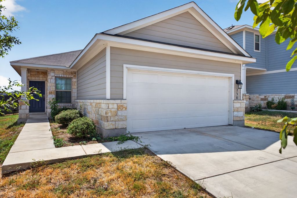 256 El Dorado Road, Jarrell
