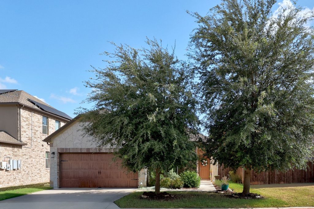 2471 Sunrise Road 40, Round Rock