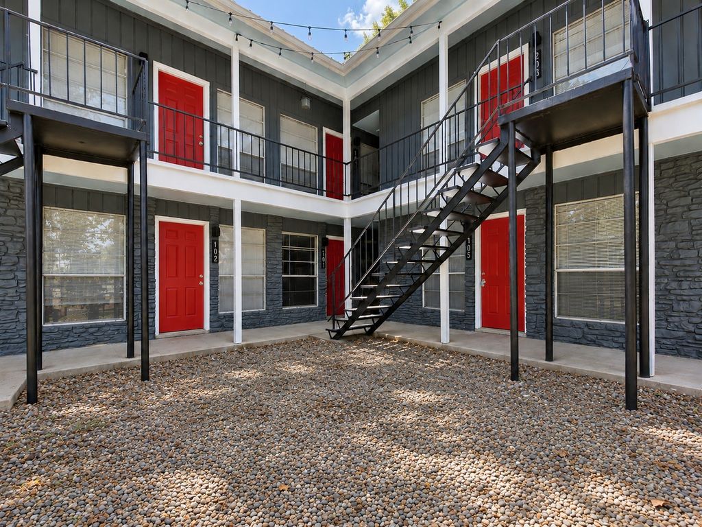 4712 Depew Avenue 202, Austin