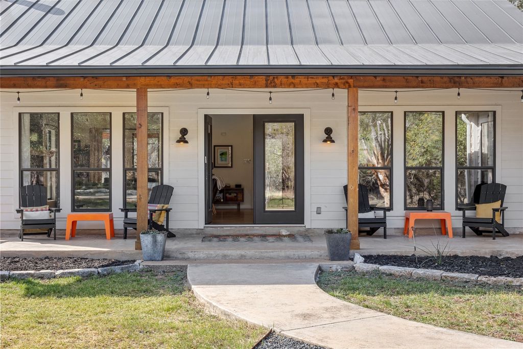 2300 A River Road, Wimberley