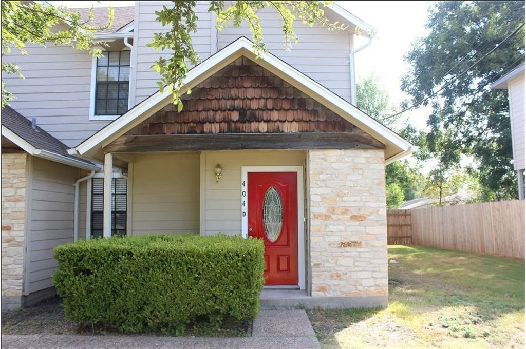 404 West Street D, Hutto