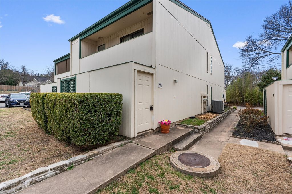 6718 Silvermine Drive 704, Austin