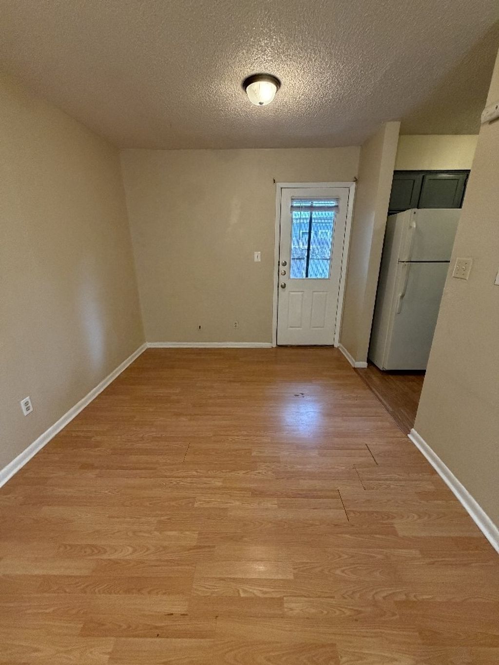 139 Elm Dr 104, Lockhart