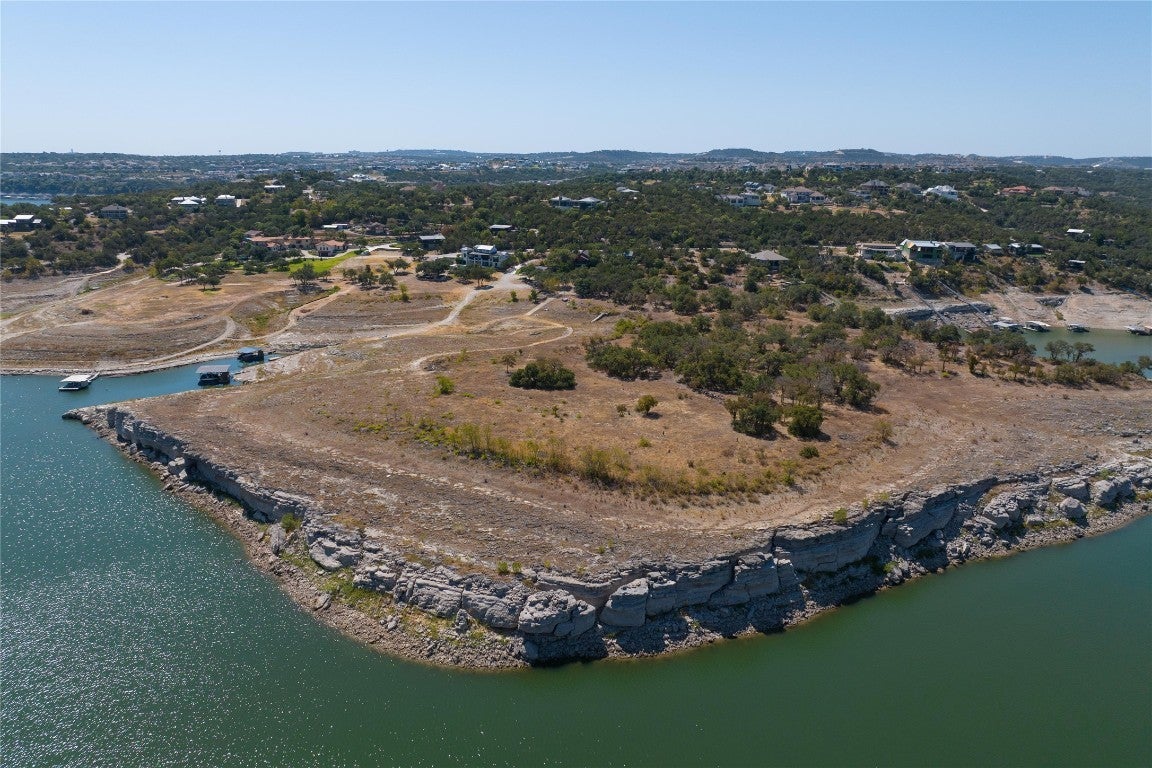19821 Lakehurst Loop on Lake Travis in Spicewood MLS® 2156112 Listed