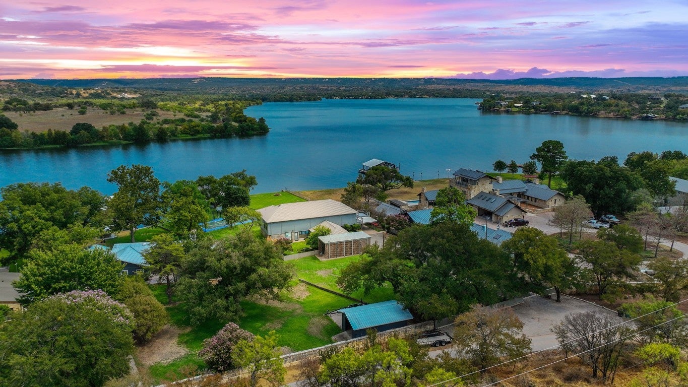 Inks Lake Waterfront Homes For Sale The Lakefront Group