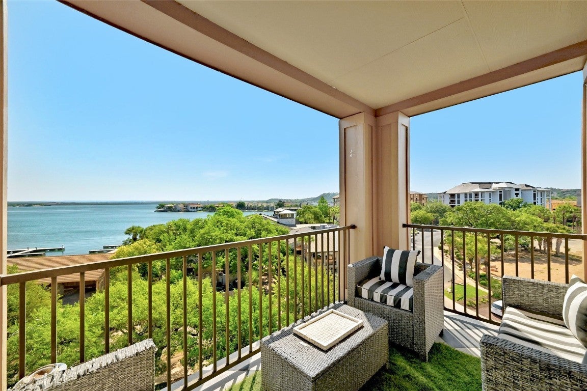 Lake LBJ Waterfront Condos & Townhomes For Sale