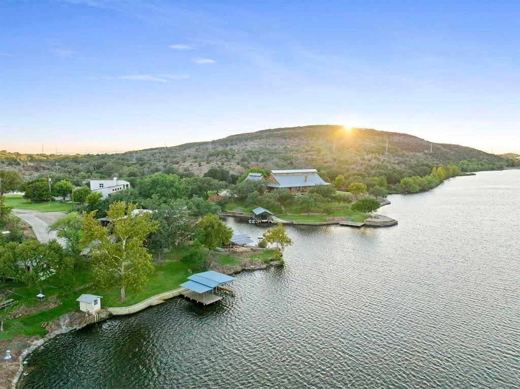 Inks Lake Waterfront Homes For Sale The Lakefront Group