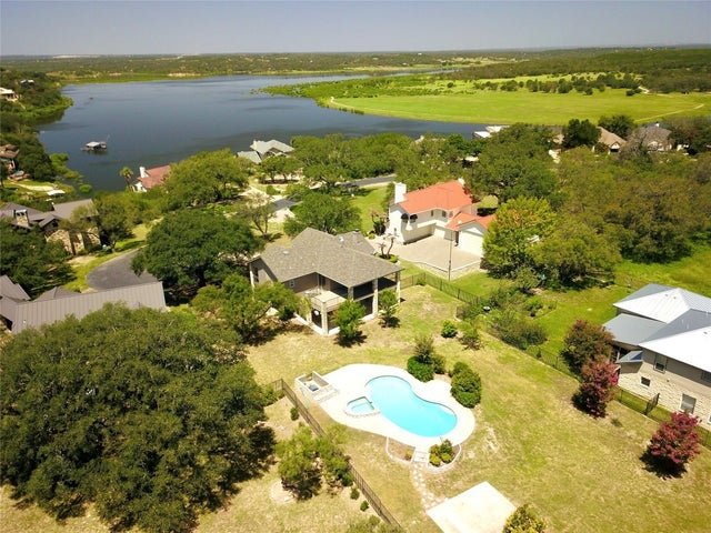 339 Quail Run Court, Spicewood