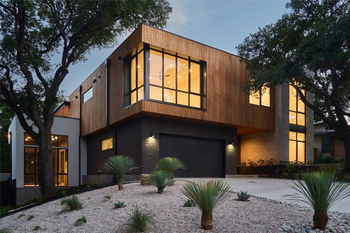 Photo of Listing #1699804