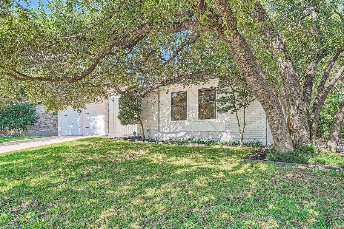 11500 Catalonia Dr on in Austin MLS® 1959632 Listed for 700000