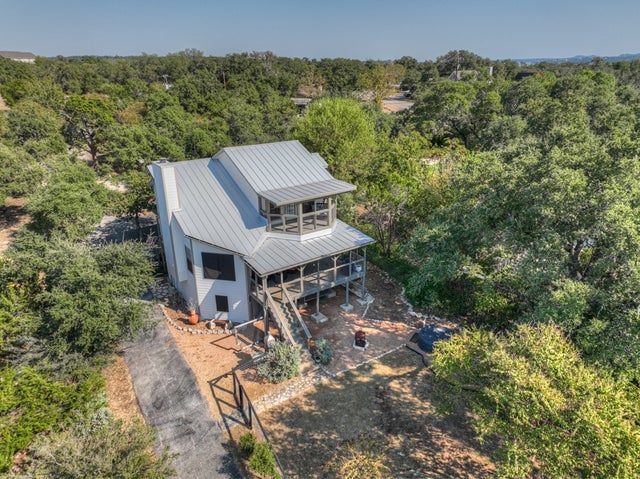 Located on Canyon Lake, Residential for Sale by 2198 Lakeshore Dr in the Canyon Lake, located in the neighborhood of Canyon Lakeshore