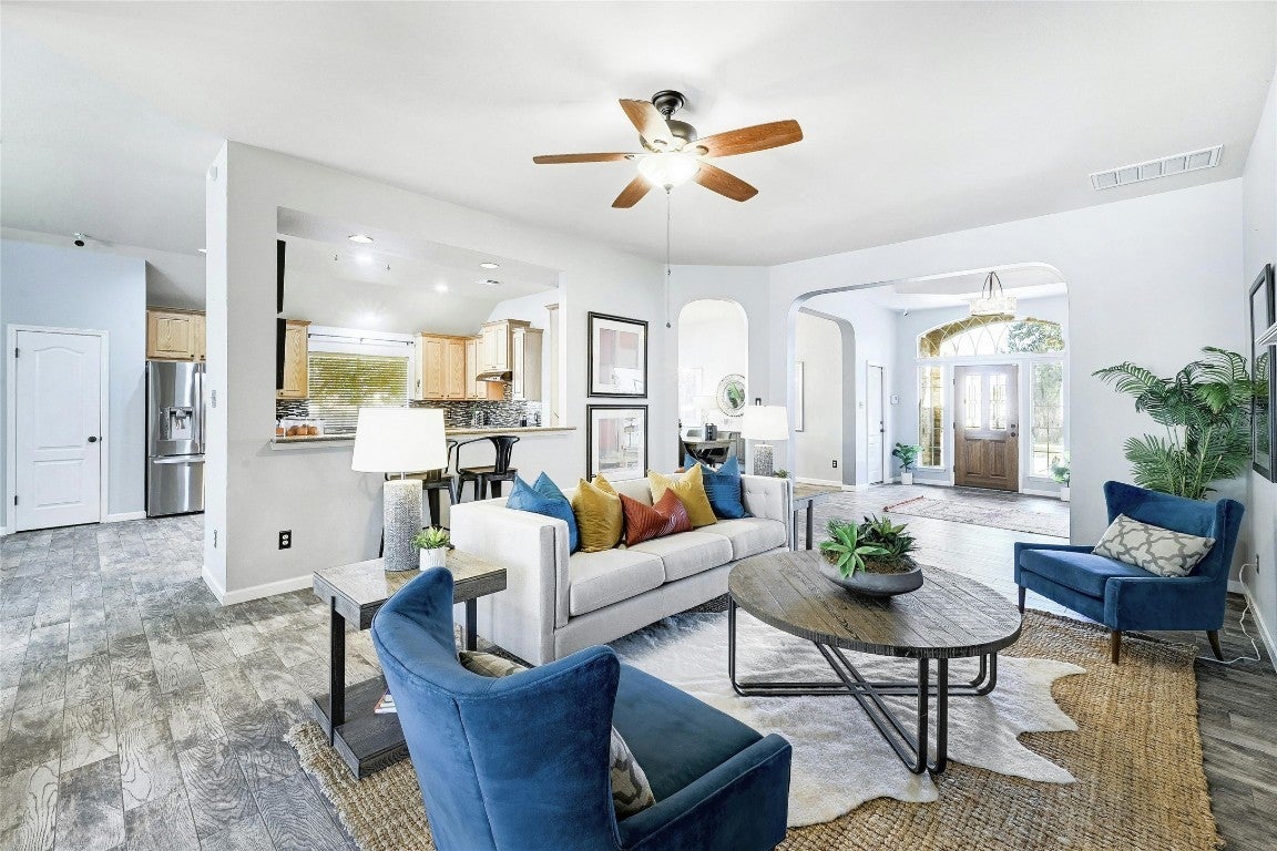 121 Bolton Dr on in Austin MLS® 2179408 Listed for 575000