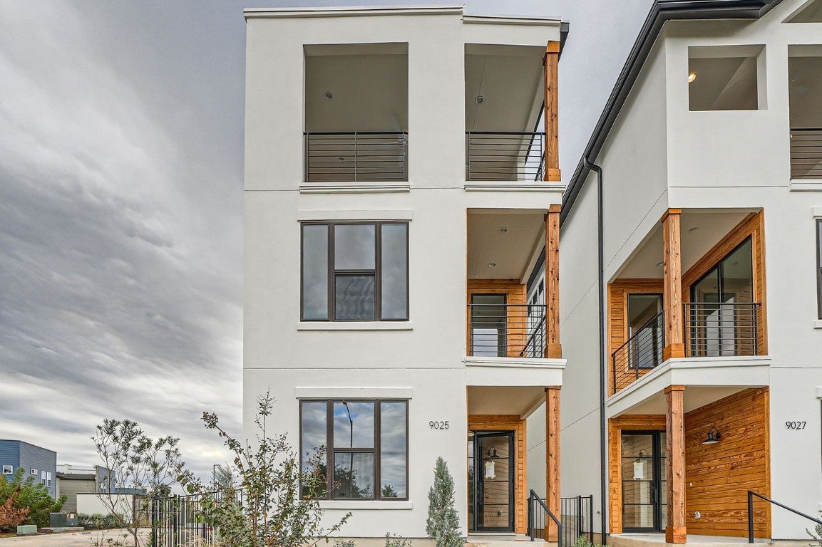 Photo of Listing #2262456