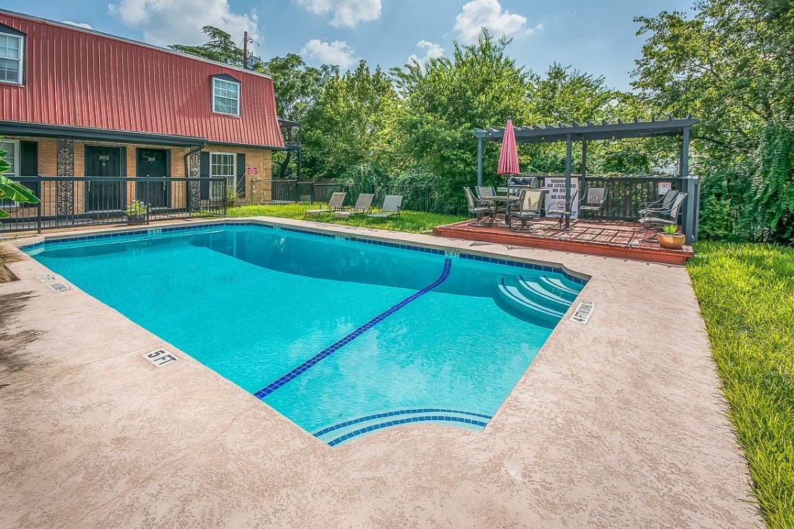 Photo of Listing #9944965