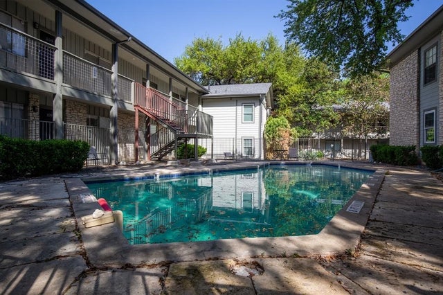 2303 East Side Drive 219, Austin