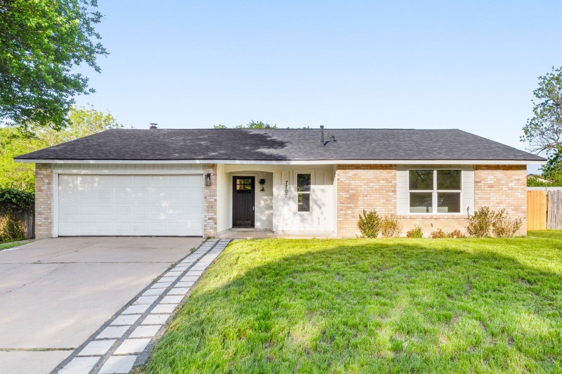Photo of Listing #1933388