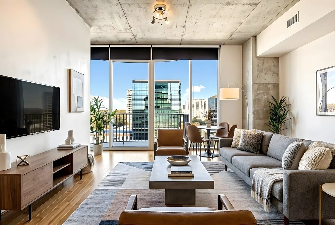 Photo of Listing #1233475