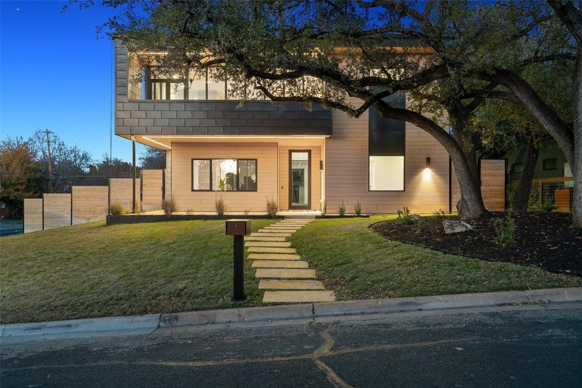 Photo of Listing #8714398