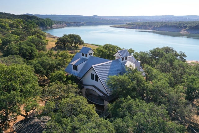 Residential Real Estate for Sale at 6021 Circle J Rd on Lake Travis - MLS #5375161