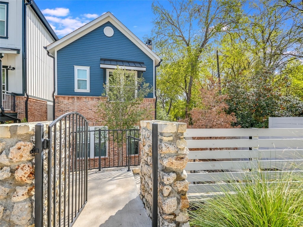 Photo of Listing #4260193
