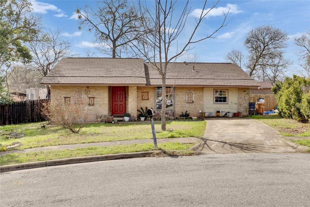 6700 Rockridge Court, Austin