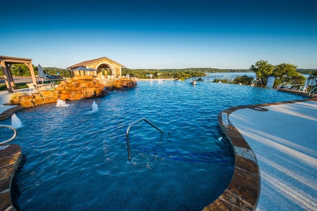 8008 Prairie Rye Drive, Lago Vista