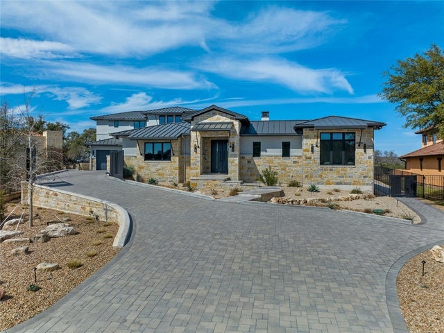 MLS #7735561 for Sale at 2923 Cliff Pt, on Lake Travis in the city of Spicewood, 78669