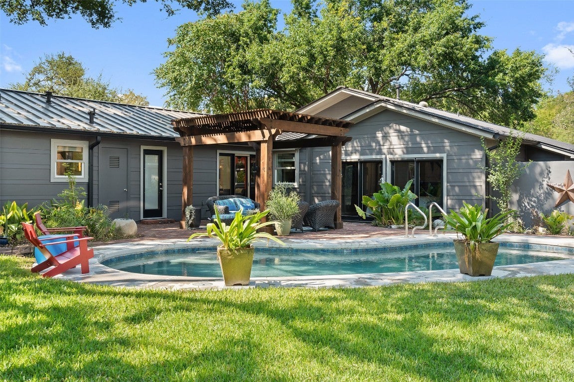 Photo of Listing #1049531