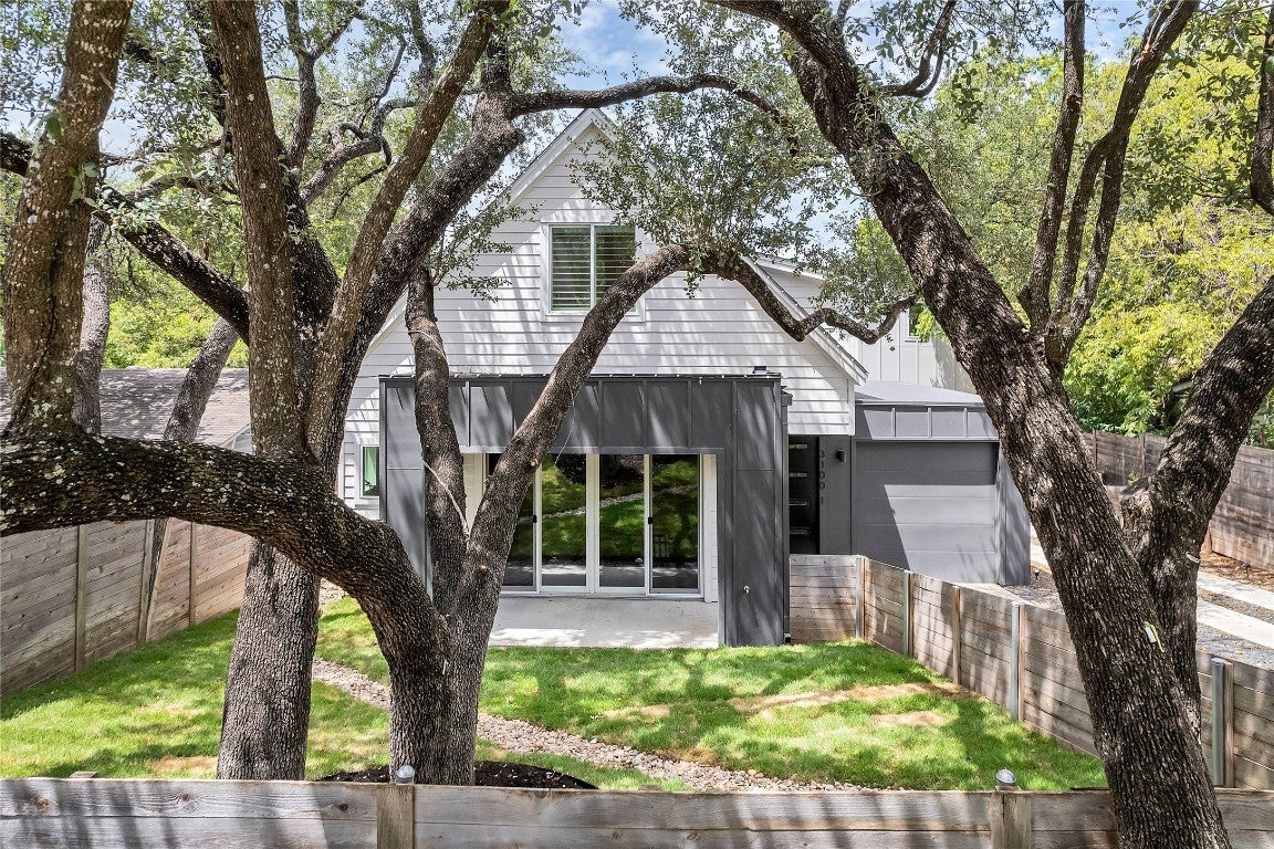 Photo of Listing #1475820