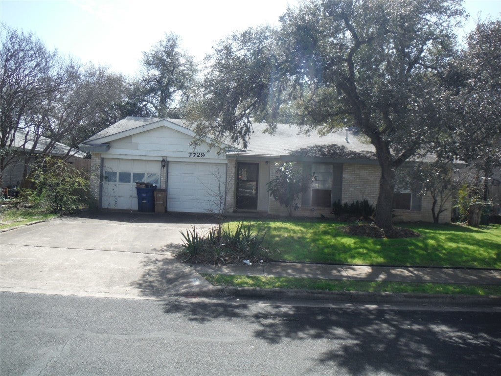 Photo of Listing #1092100