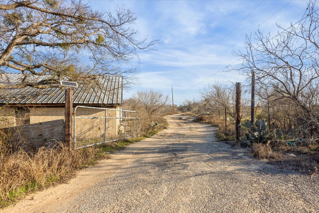 4975 E Highway 71 Highway E, Del Valle
