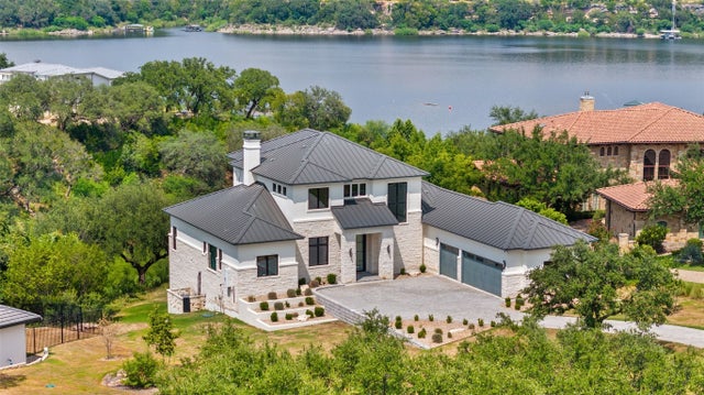 Residential Real Estate for Sale at 3113 Stableford Cv on Lake Travis - MLS #9536745
