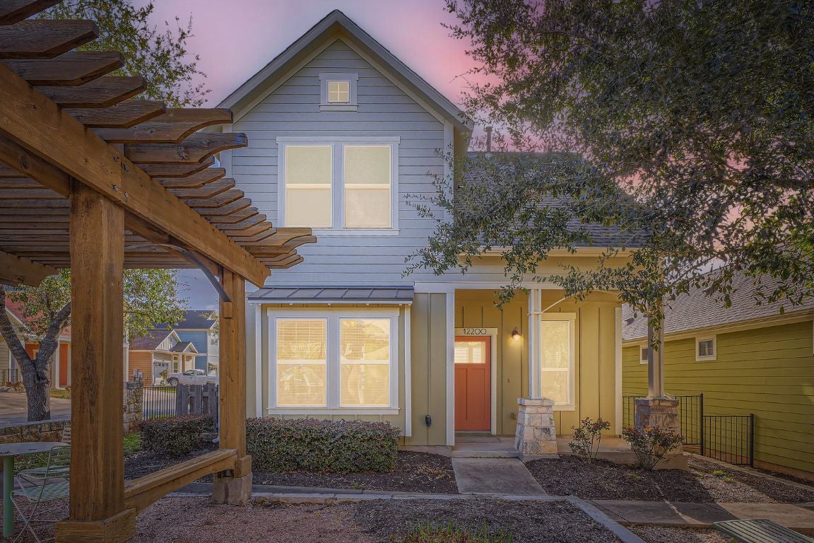 Photo of Listing #7056828