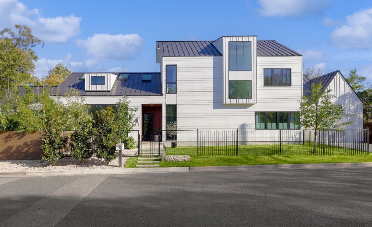 Photo of Listing #3240974